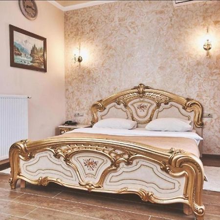 Готель Ангел На Великій Кільцевій Sofiivska Borshchahivka Esterno foto